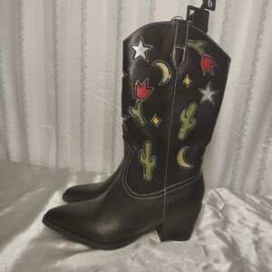 No Boundaries Black Boots with Colorful Embroidery